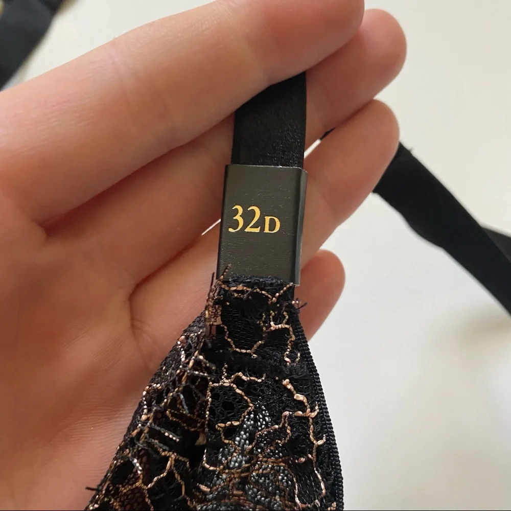 VS Very Sexy Unlined Demi 32D - worn 1x, like new